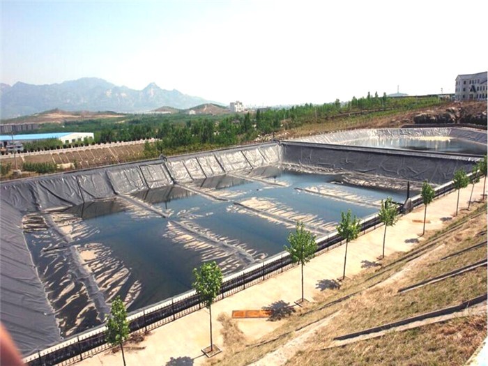 污水池(chí)防滲膜