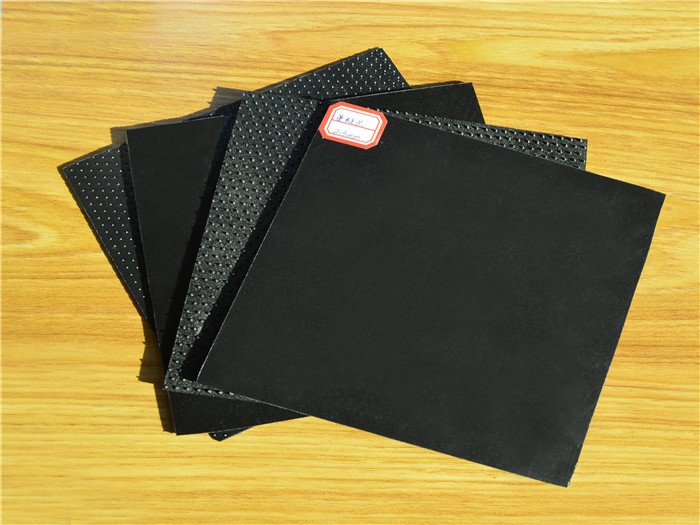 如何辨别土(tu)工膜質量的劣(lie)