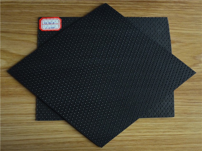 土工膜(mo)地下防水工程(chéng)施工中應注意(yì)事項